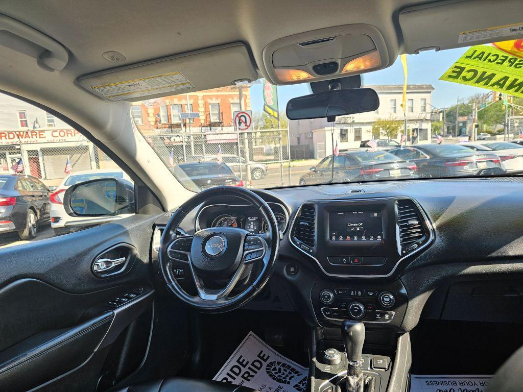 used 2020 Jeep Cherokee car, priced at $20,995