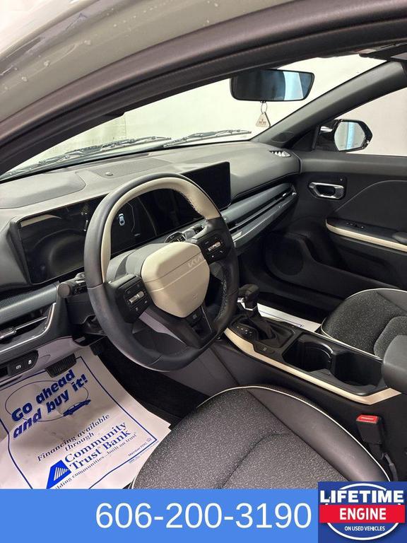 used 2025 Kia K4 car