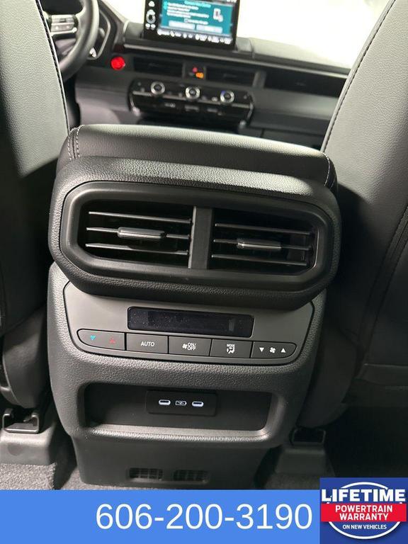 new 2025 Honda Pilot car, priced at $49,050