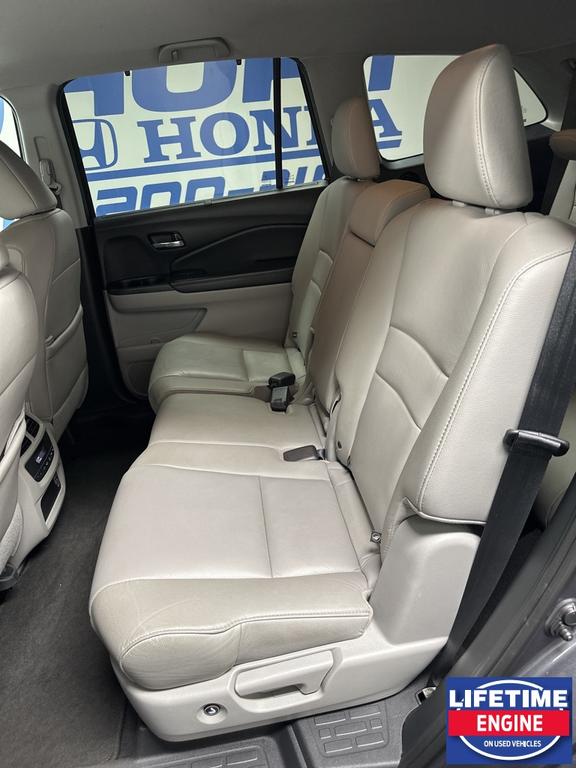 used 2020 Honda Pilot car, priced at $25,900