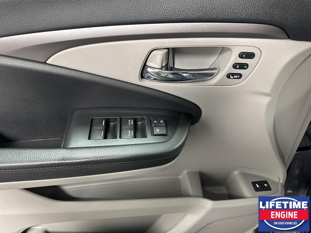 used 2020 Honda Pilot car, priced at $25,900