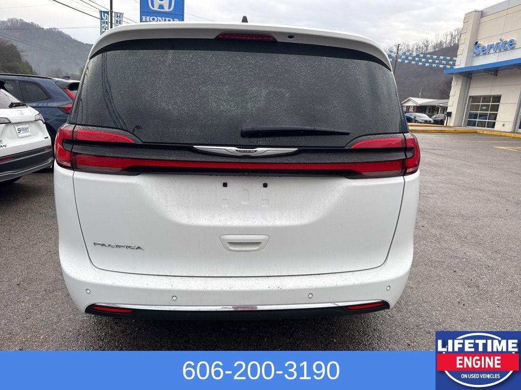 used 2024 Chrysler Pacifica car, priced at $29,362