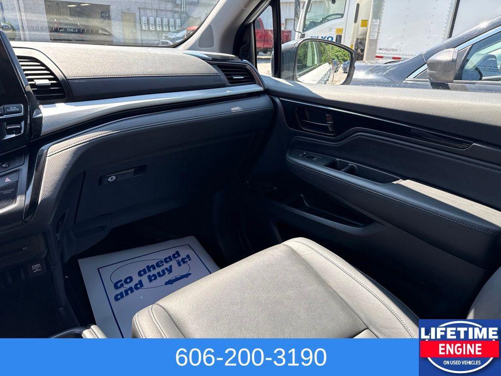used 2023 Honda Odyssey car, priced at $34,500