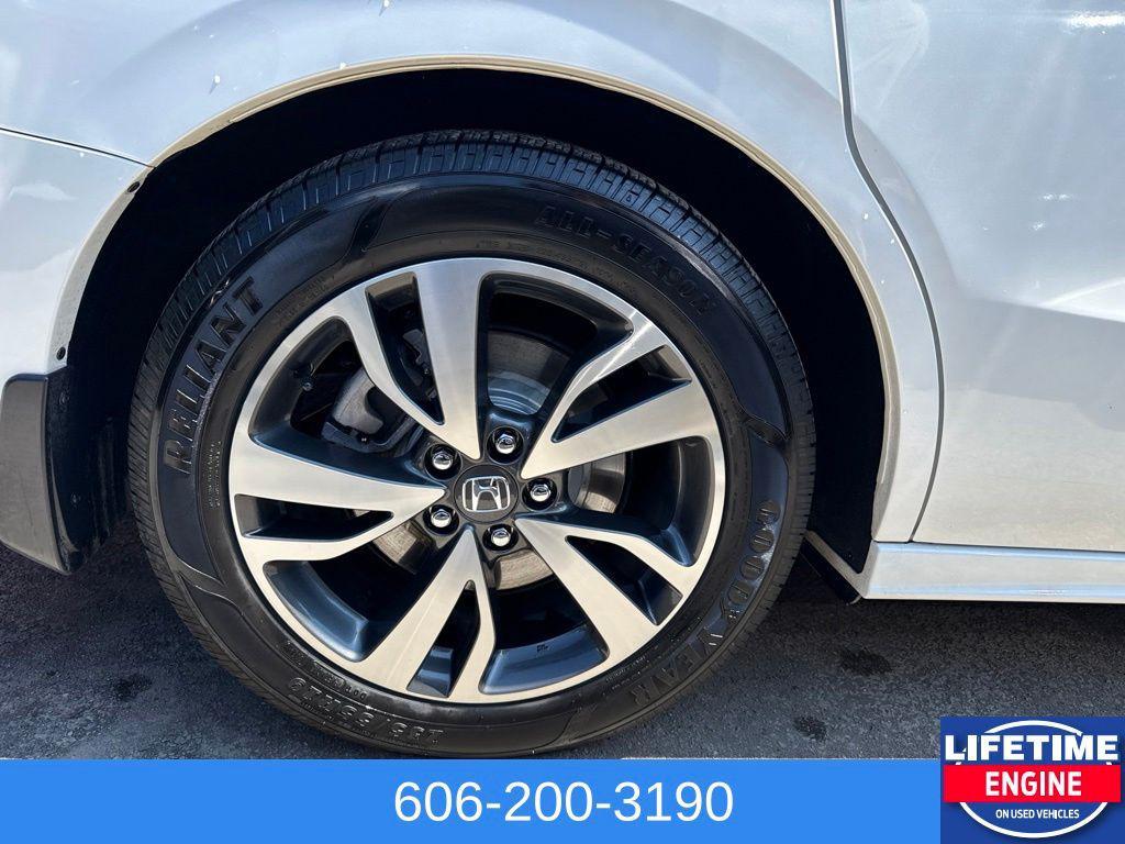 used 2023 Honda Odyssey car, priced at $34,500