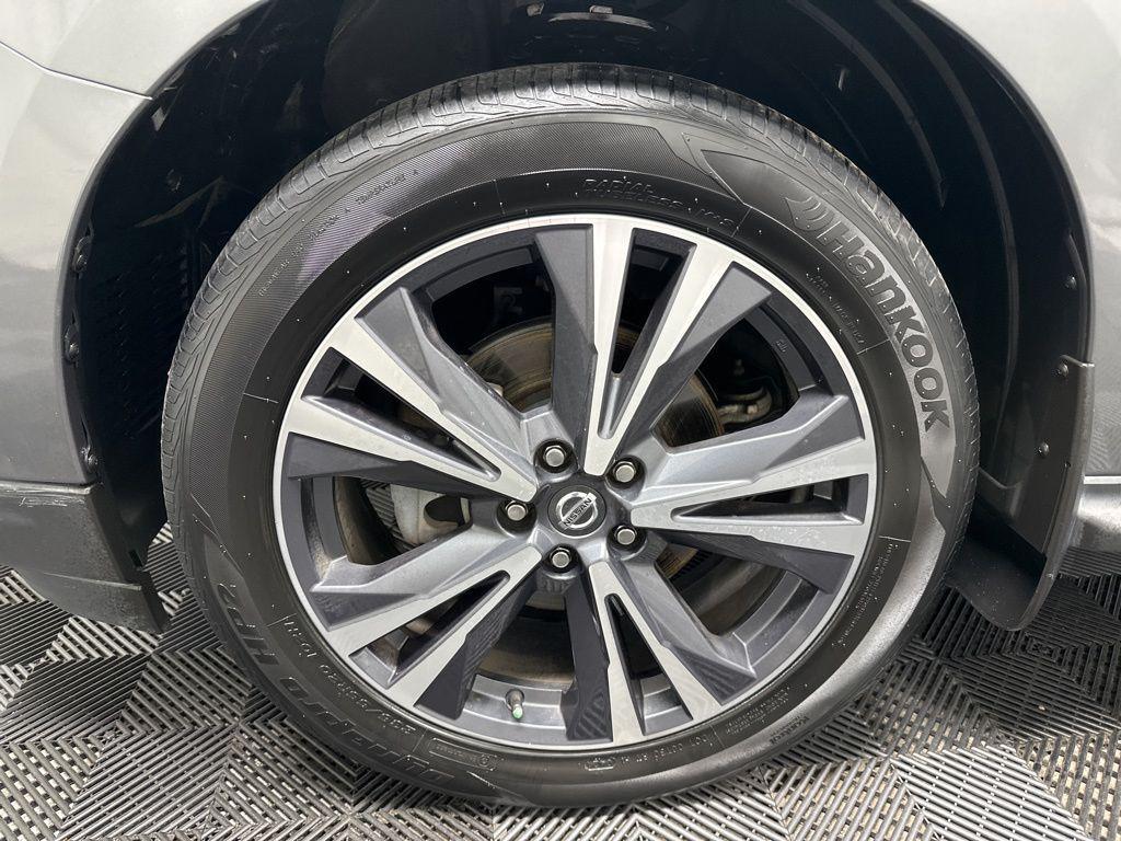 used 2020 Nissan Pathfinder car, priced at $19,397