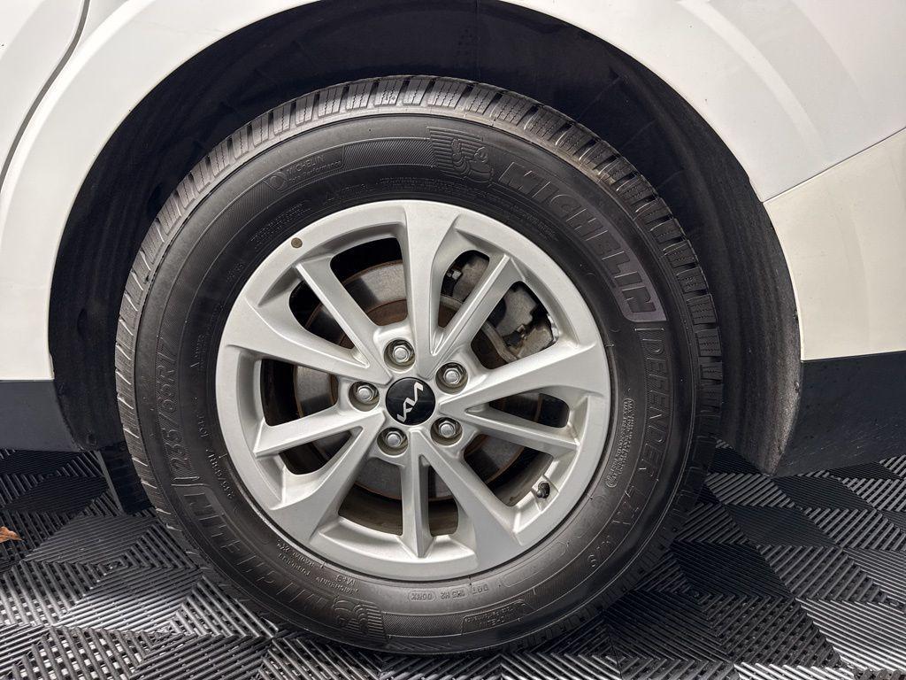 used 2022 Kia Carnival car, priced at $19,523