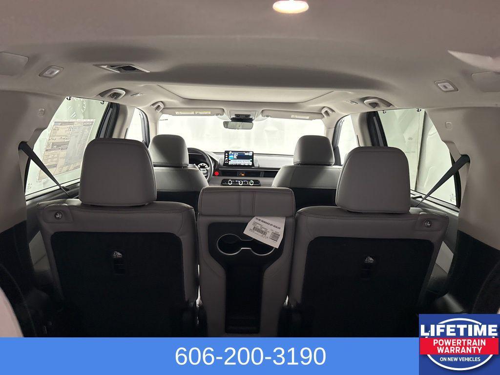 new 2025 Honda Pilot car, priced at $50,495