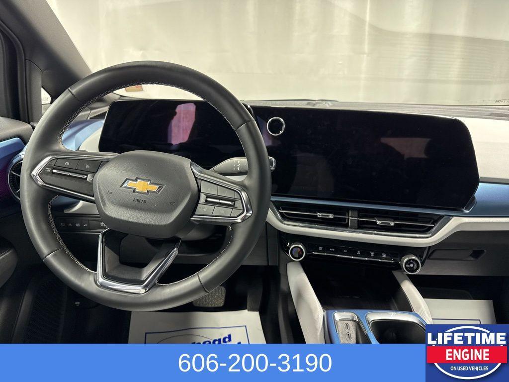 used 2025 Chevrolet Equinox EV car, priced at $24,000