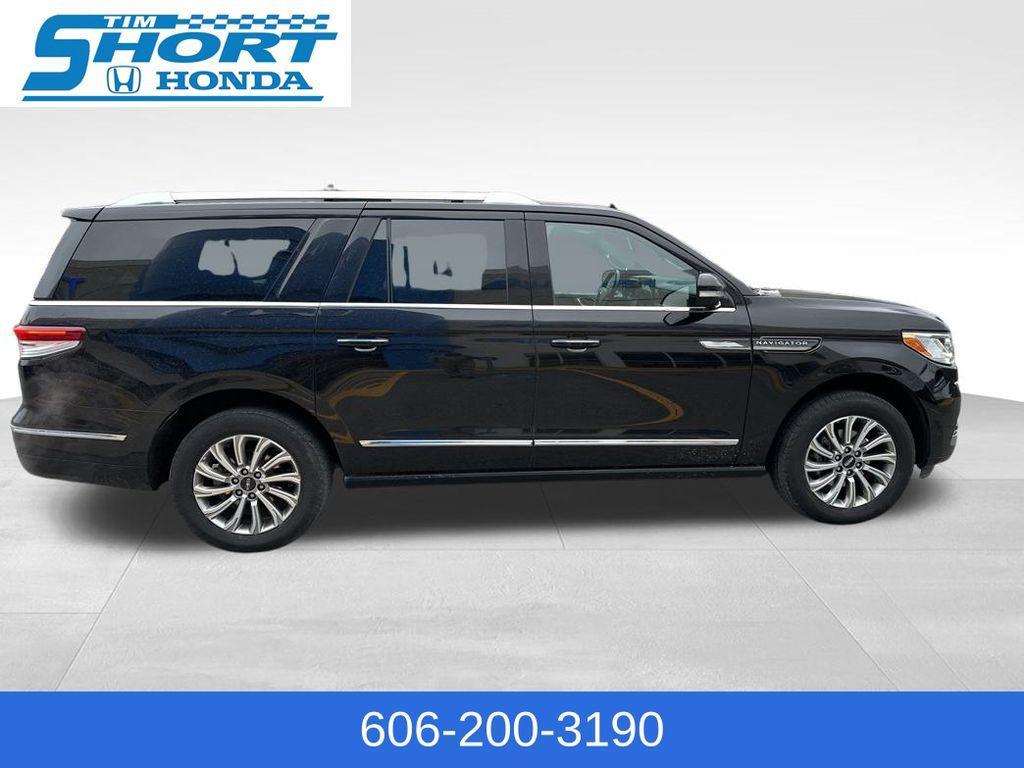 used 2024 Lincoln Navigator car, priced at $60,000