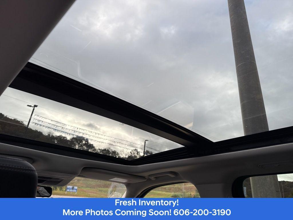 used 2025 Ford Expedition car, priced at $73,000