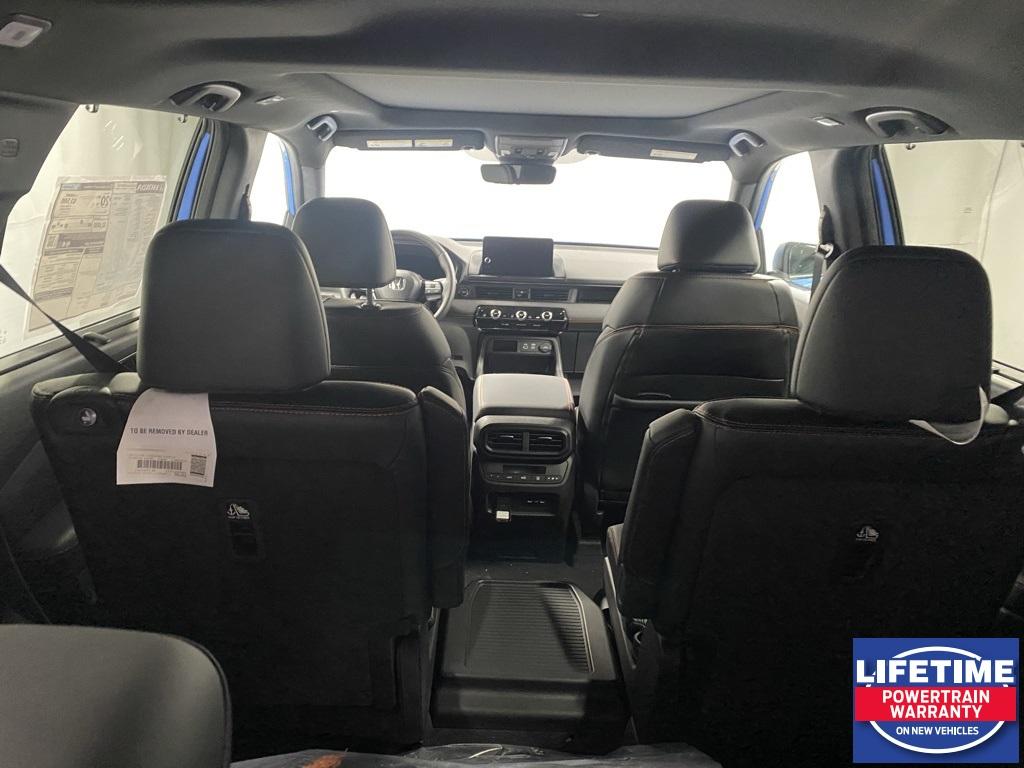 new 2025 Honda Pilot car, priced at $50,950