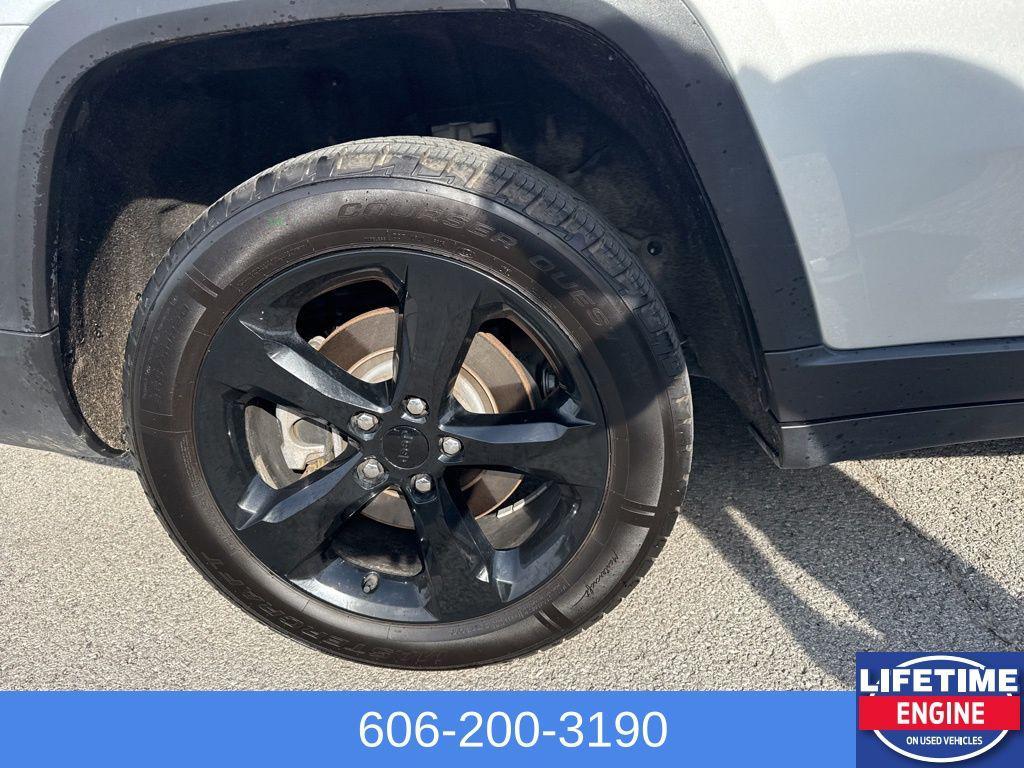 used 2023 Jeep Grand Cherokee L car, priced at $28,897