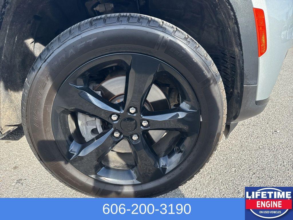 used 2023 Jeep Grand Cherokee L car, priced at $28,897
