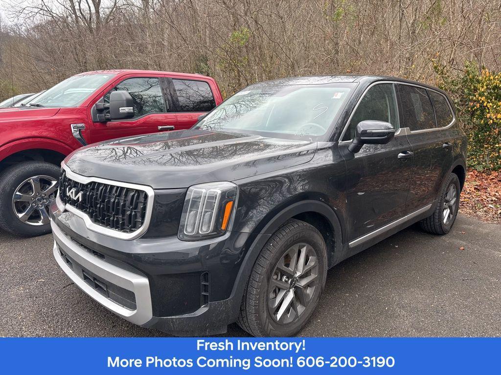 used 2023 Kia Telluride car, priced at $30,000