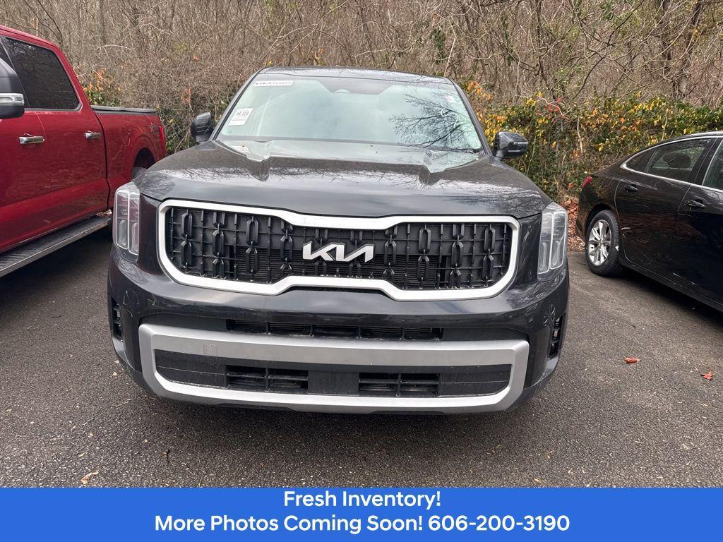used 2023 Kia Telluride car, priced at $30,000