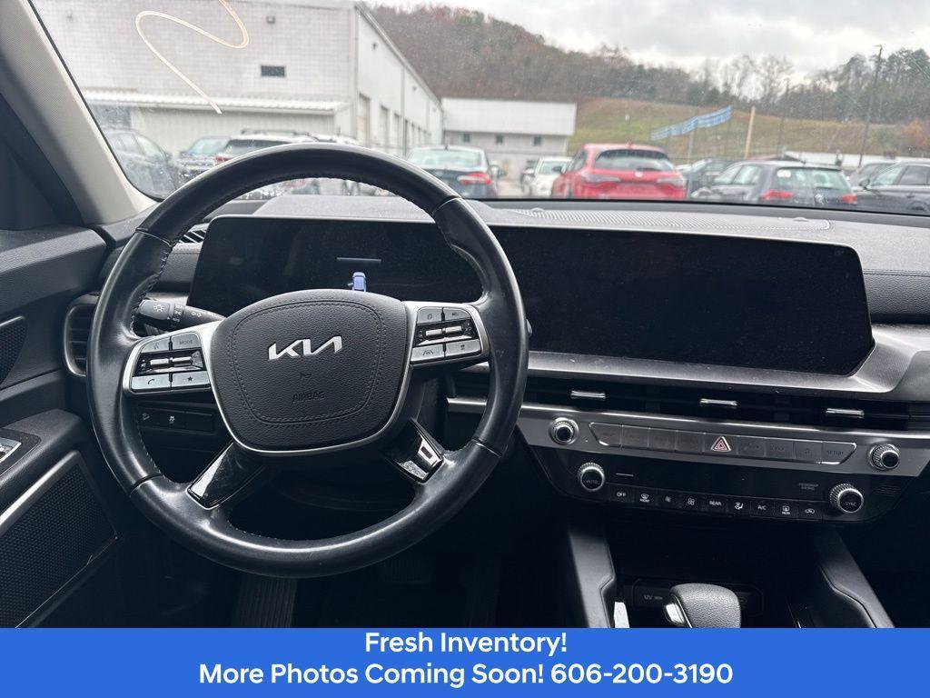 used 2023 Kia Telluride car, priced at $30,000