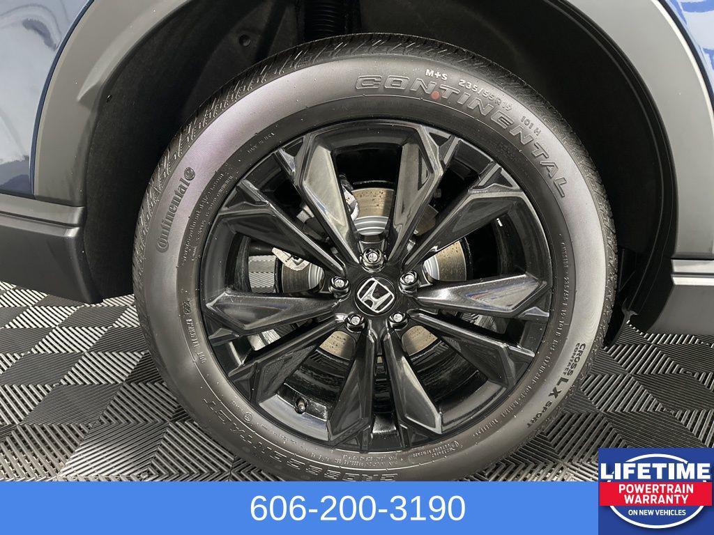 new 2026 Honda CR-V Hybrid car, priced at $42,700