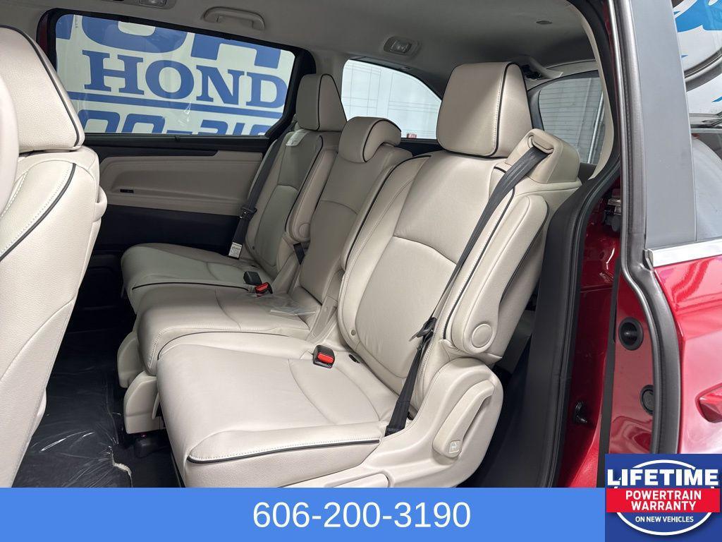new 2026 Honda Odyssey car, priced at $48,445
