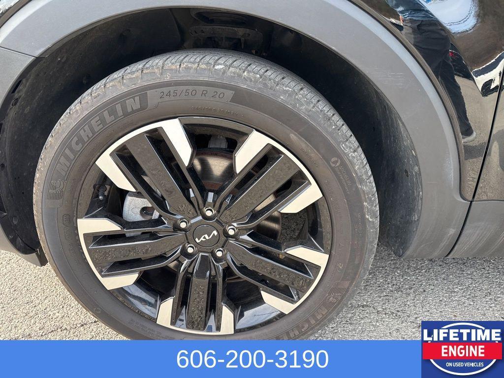 used 2023 Kia Telluride car, priced at $33,234