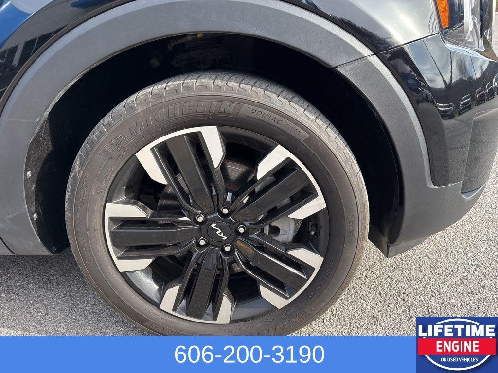 used 2023 Kia Telluride car, priced at $33,234