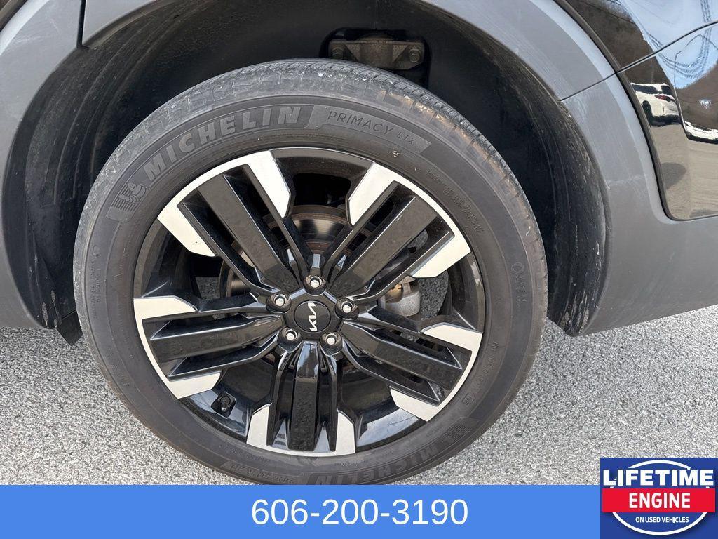 used 2023 Kia Telluride car, priced at $33,234