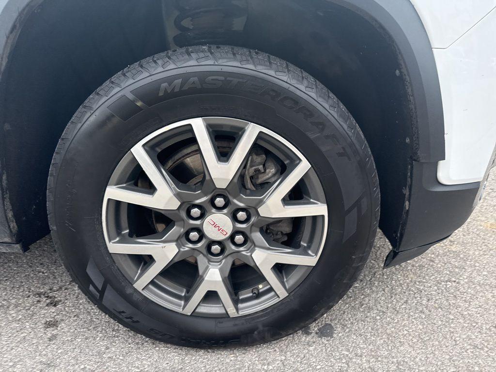 used 2021 GMC Acadia car, priced at $19,498