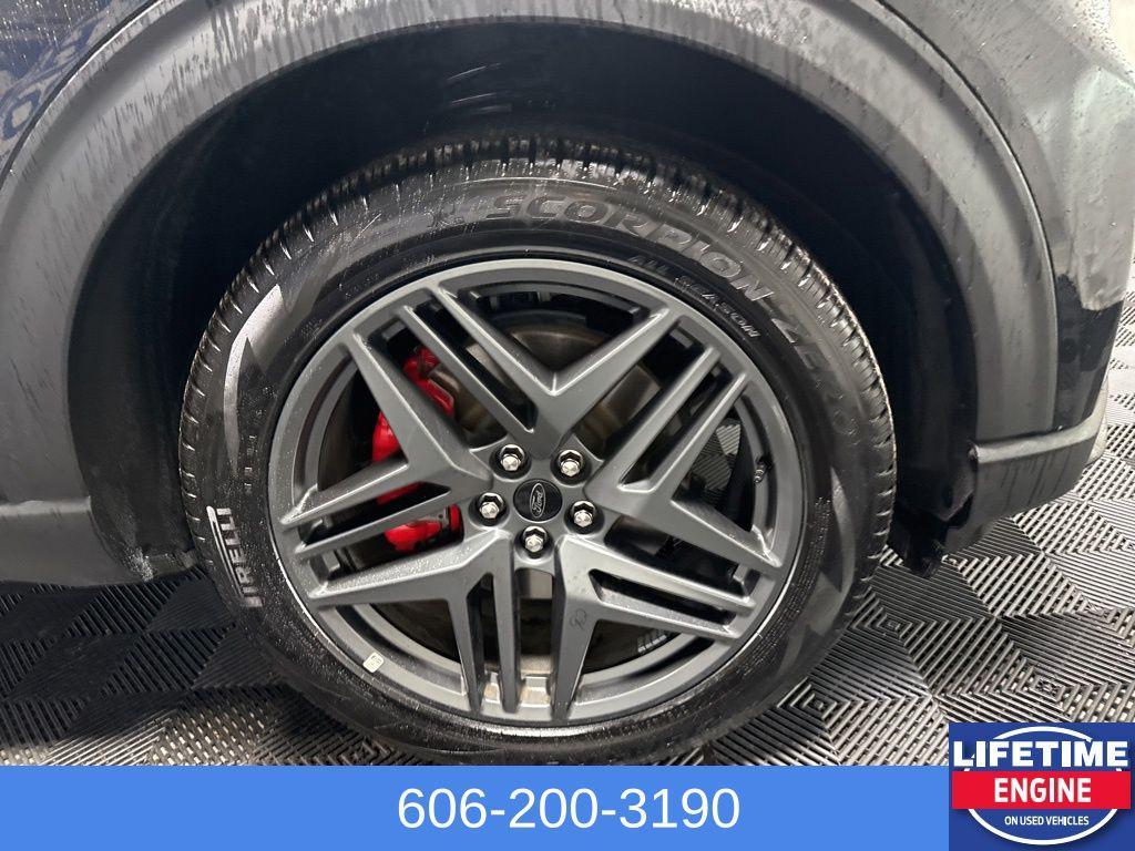 used 2025 Ford Explorer car, priced at $40,152