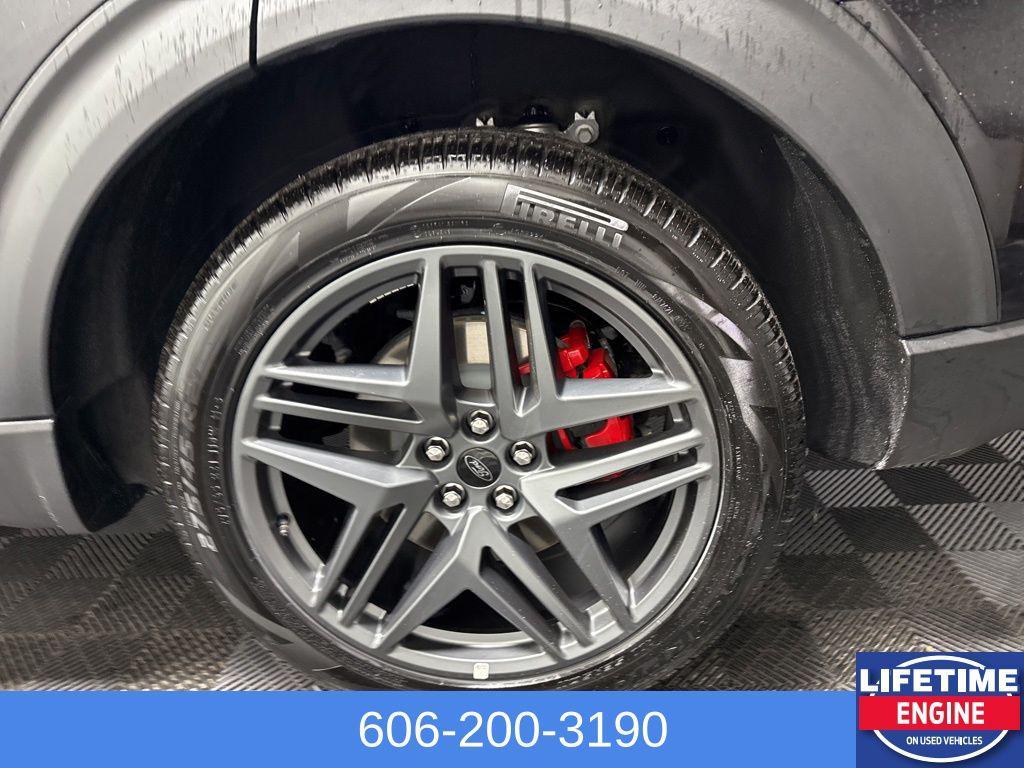 used 2025 Ford Explorer car, priced at $40,152