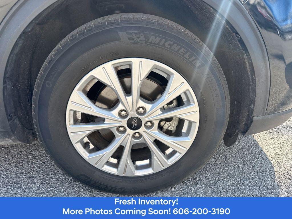 used 2023 Ford Escape car, priced at $19,909