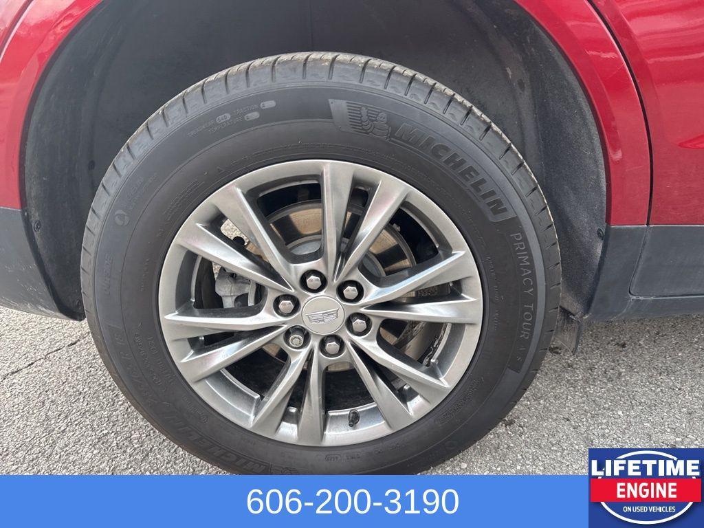 used 2023 Cadillac XT5 car, priced at $30,838