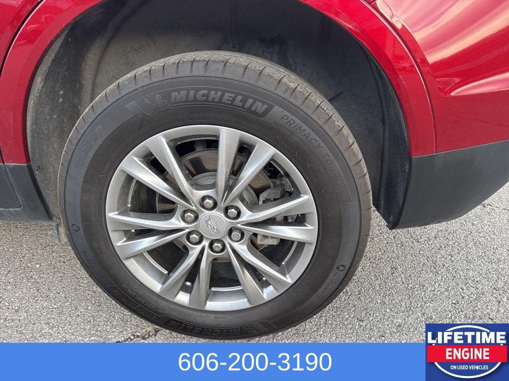 used 2023 Cadillac XT5 car, priced at $30,838