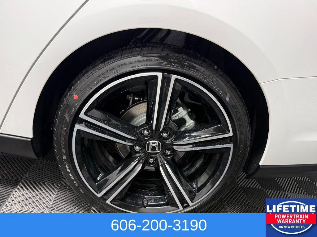 new 2026 Honda Accord Hybrid car, priced at $35,876