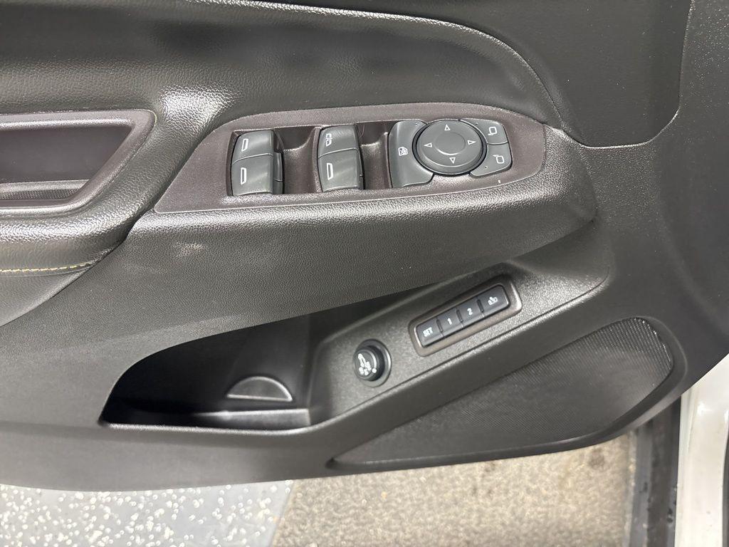 used 2020 Chevrolet Equinox car, priced at $16,698