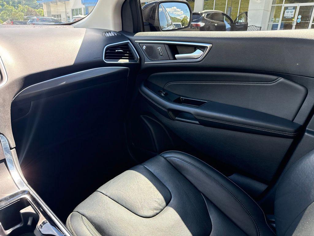 used 2019 Ford Edge car, priced at $16,833