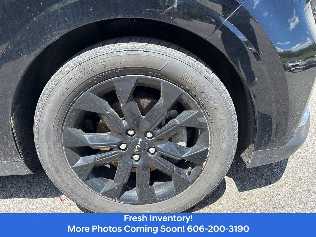 used 2022 Kia Carnival car, priced at $30,615
