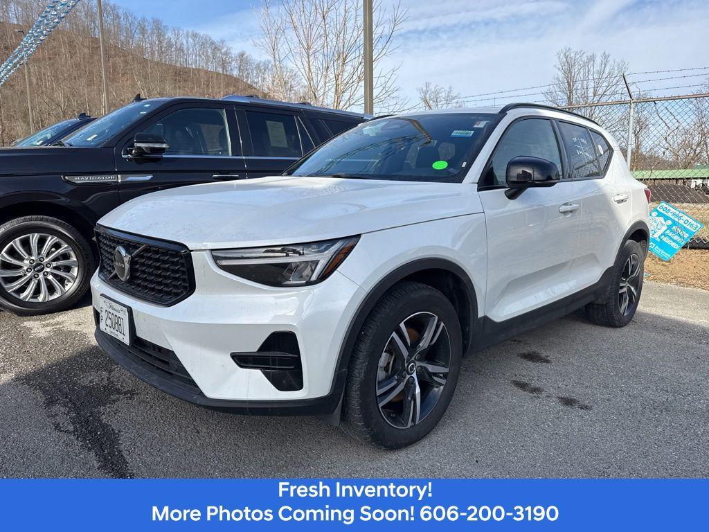 used 2024 Volvo XC40 car, priced at $23,572
