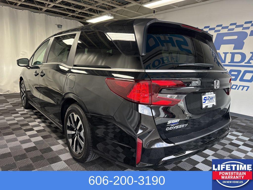 new 2026 Honda Odyssey car, priced at $42,290