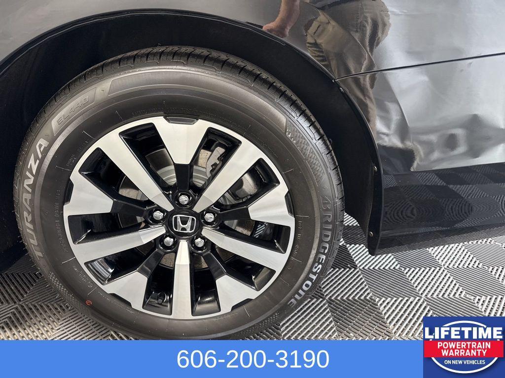 new 2026 Honda Odyssey car, priced at $42,290