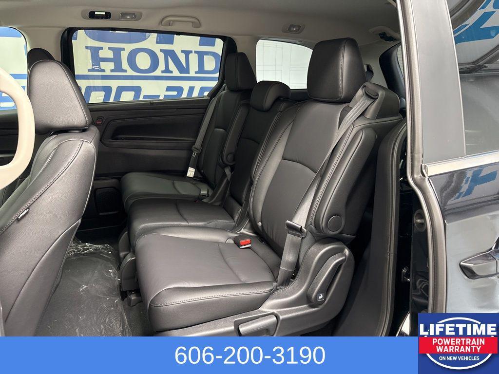 new 2026 Honda Odyssey car, priced at $42,290