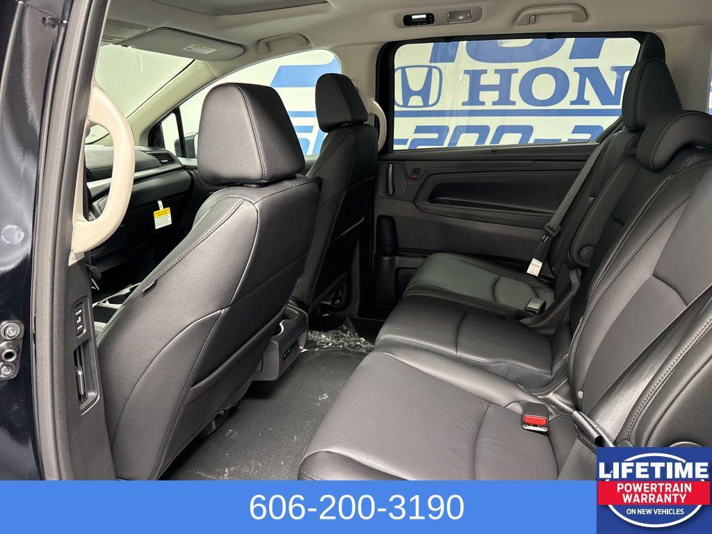 new 2026 Honda Odyssey car, priced at $42,290