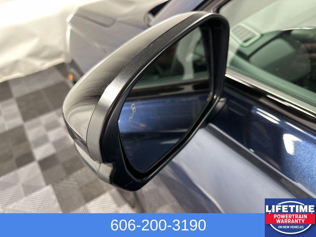 new 2026 Honda CR-V Hybrid car, priced at $40,675