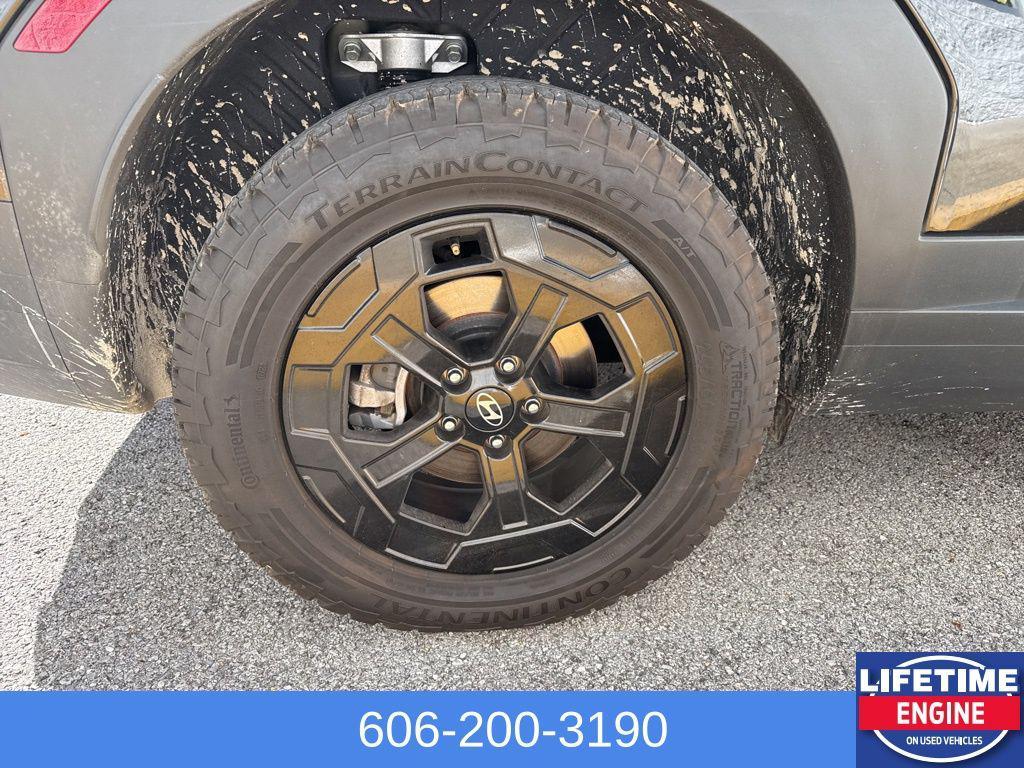 used 2024 Hyundai Santa Fe car, priced at $29,056