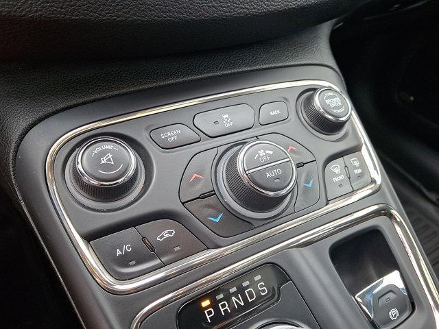 used 2015 Chrysler 200 car, priced at $8,839