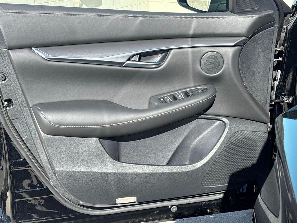 new 2025 INFINITI QX50 car, priced at $38,085