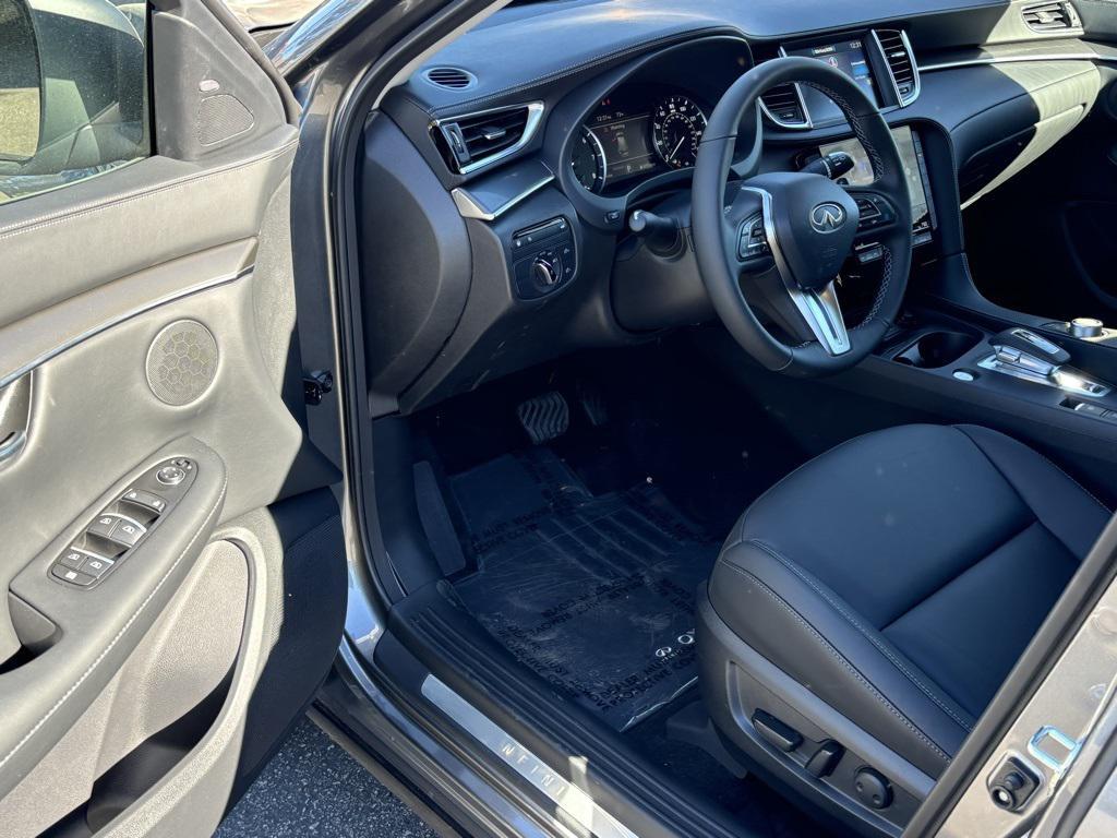 new 2025 INFINITI QX50 car, priced at $42,770