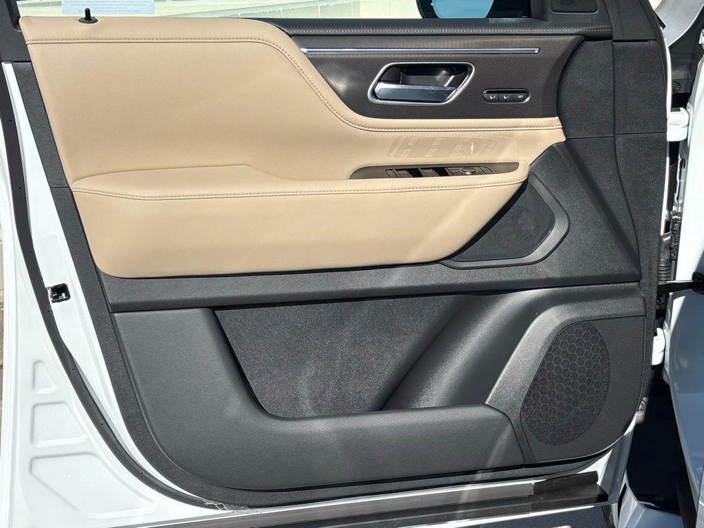 new 2026 INFINITI QX80 car, priced at $83,800