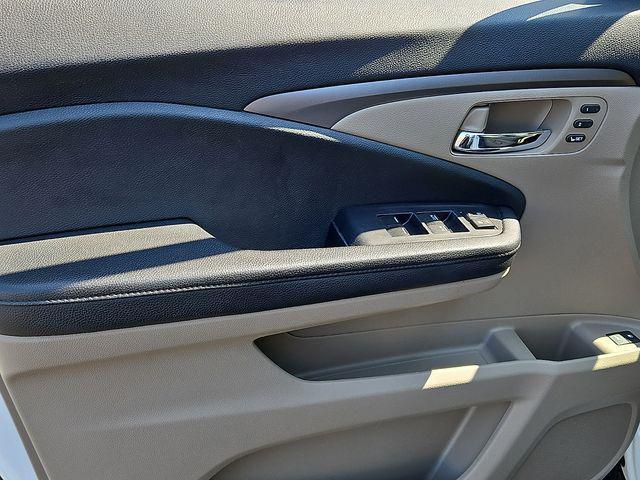 used 2020 Honda Pilot car, priced at $23,993