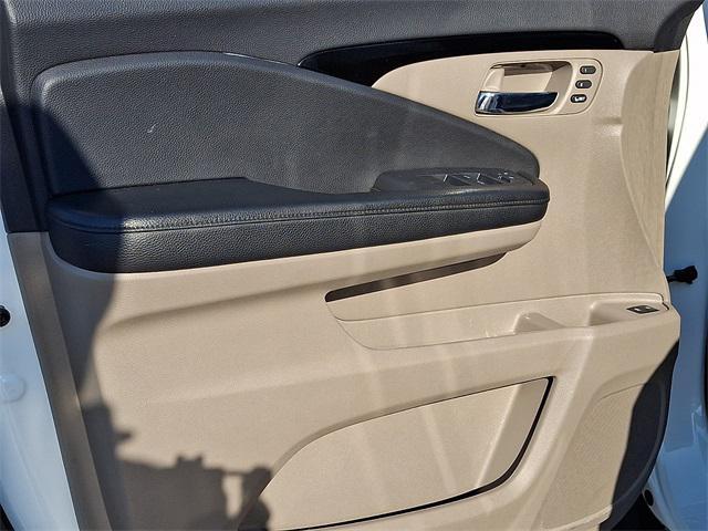 used 2019 Honda Pilot car, priced at $25,900