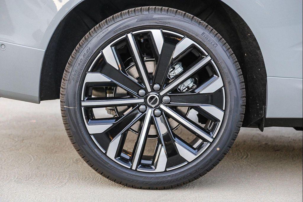 new 2026 Volvo XC60 car, priced at $64,055