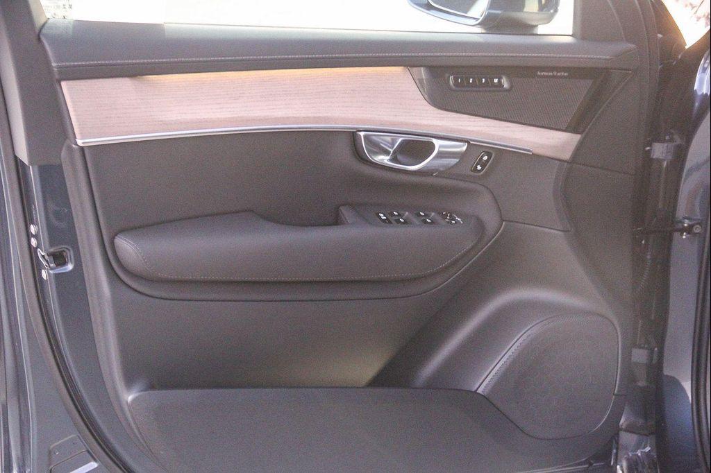 new 2026 Volvo XC90 Plug-In Hybrid car, priced at $80,945